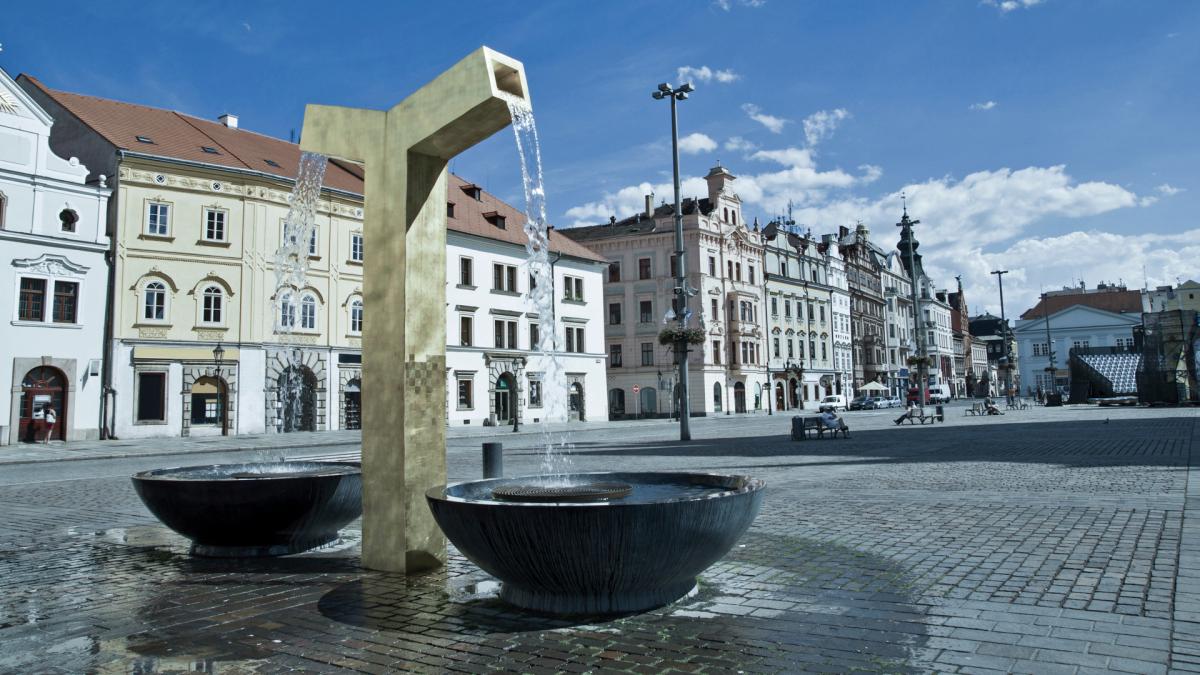 Zlatá fontána v Plzni