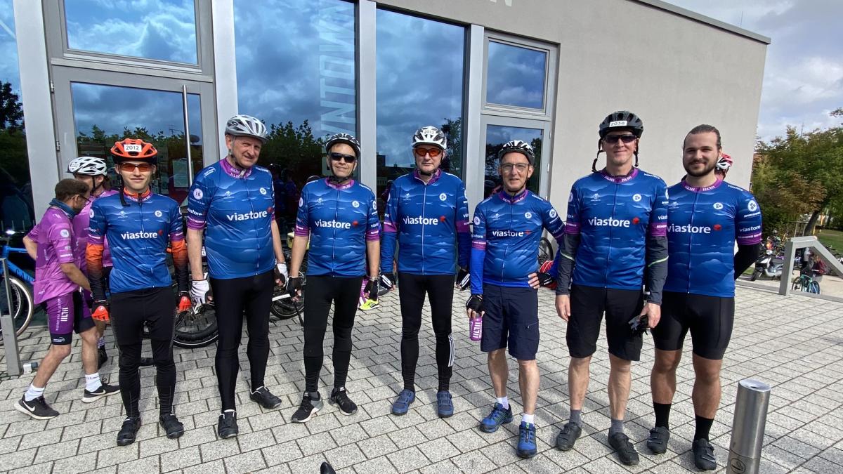 viastore Mitarbeiter beim Lila Logistik Bike Cup