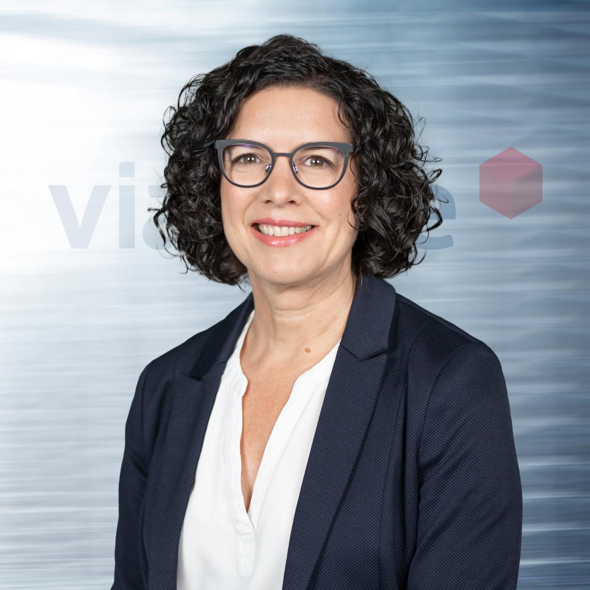 Mitarbeiterin viastore HR (Recruiting)