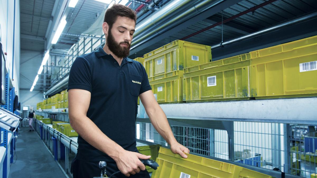 viastore Lagersysteme mit SAP EWM bei Kaeser, Industrielle Fertigung 