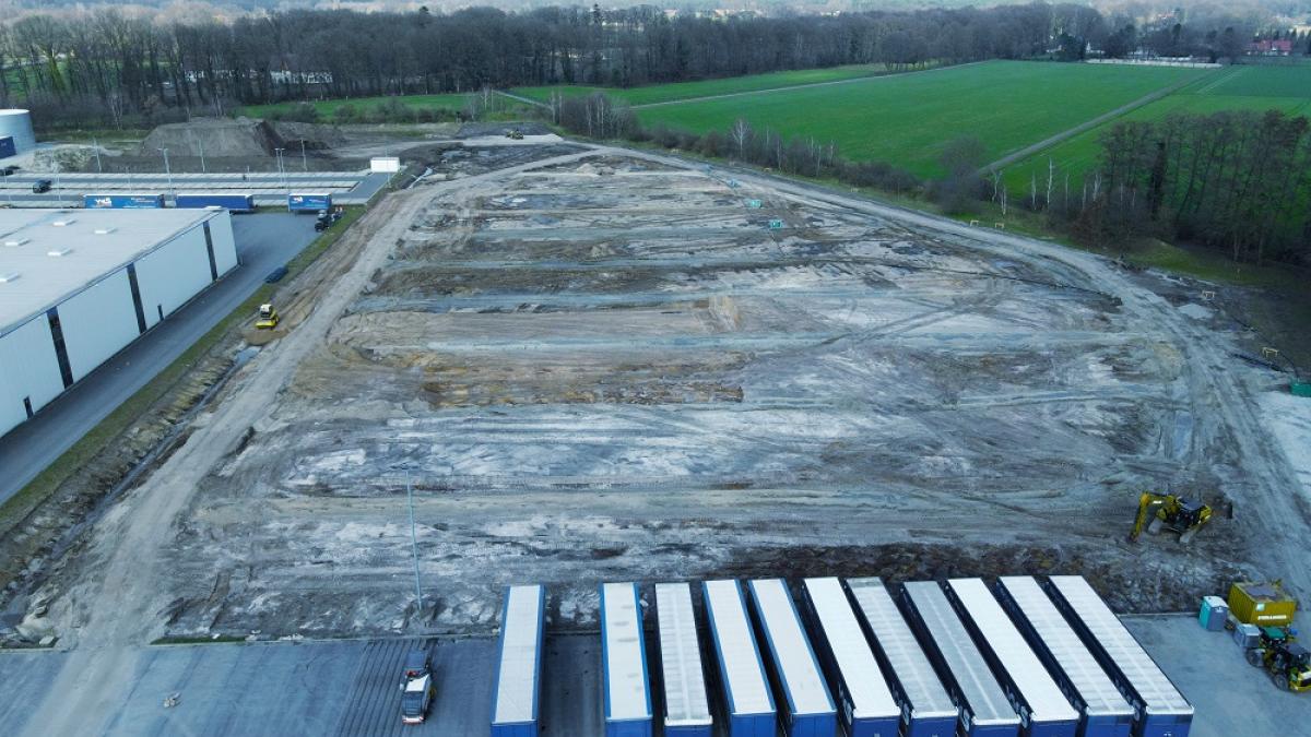 Baugrund des neuen Logistikzentrums für Speditionsunternehmen WLS, viastore