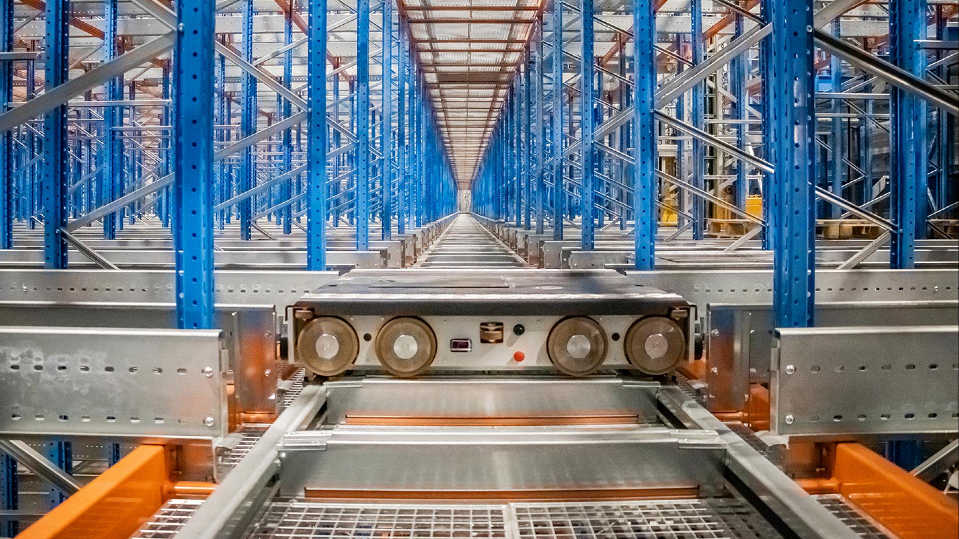 Shuttle System stow Atlas 2D von stow Robotics in einem automatischen Palettenlager