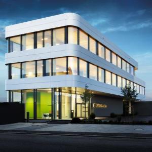 3D animation of the headquarters of Edelstahlservice GmbH, view to the viastore tray warehouse