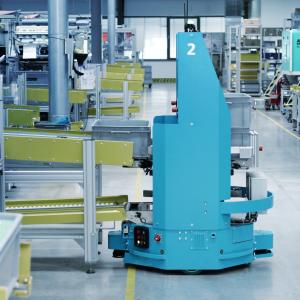 Produktionsversorgung mit fahrerlosem Transportsystem (FTS) bei Phoenix Contact Blomberg