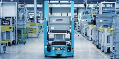 Produktionsversorgung mit fahrerlosem Transportsystem (FTS) bei Phoenix Contact Blomberg